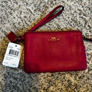 Coach Corner Zip Crossgrain Leather Pink Ruby Wristlet NWT F54626